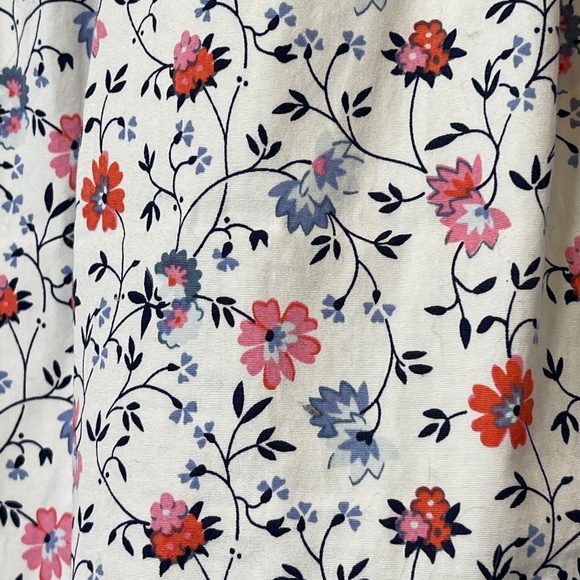 GAP | Crisp Ditsy FLORAL Square Neckline Short Flare Sleeves Button Placket Top - Picture 9 of 14